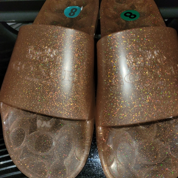 New without tag Coach pool slides - Picture 1 of 4